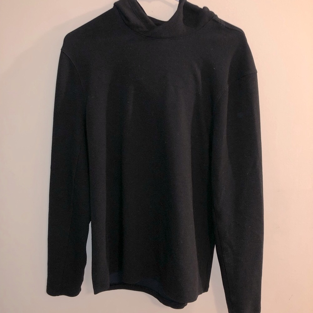Lululemon Men’s Waffle knit black hoodie. Size S.